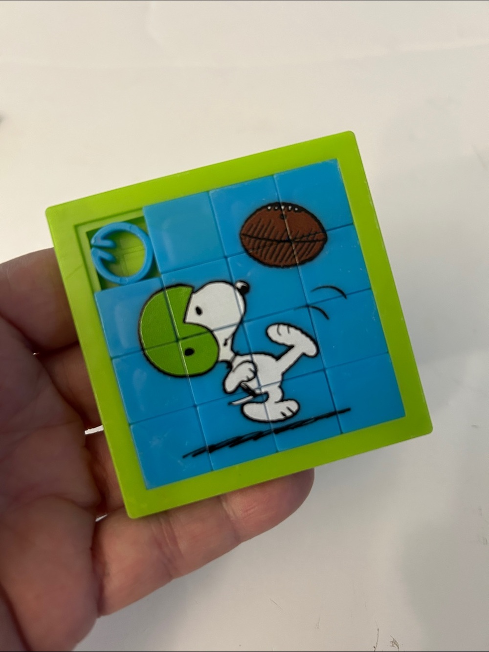 🟢3/$15 Peanuts snoopy Puzzle Tile NEW snoopy kicking football